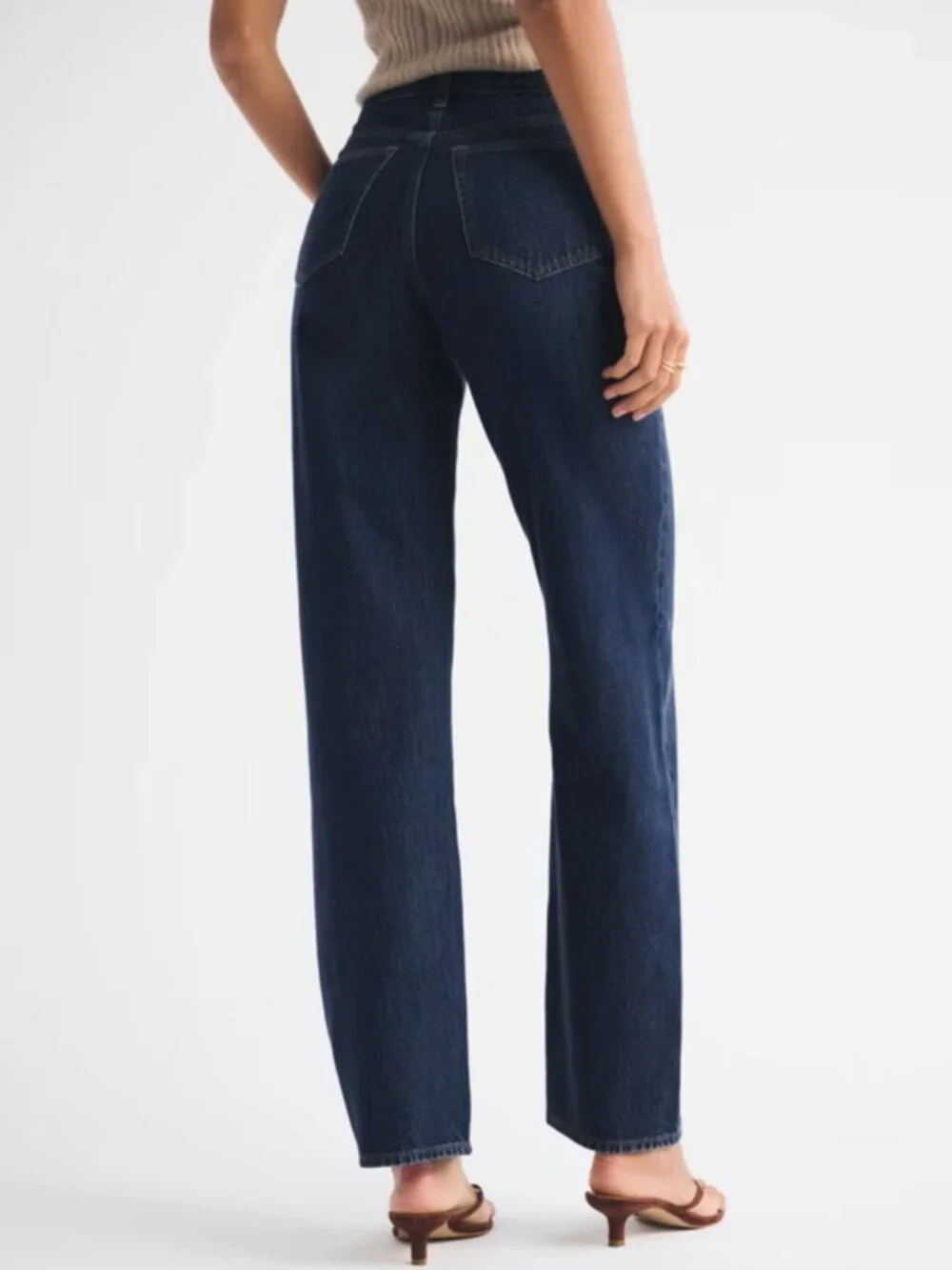 Abercrombie & Fitch High-Rise Straight-Leg Jeans in Dark Blue